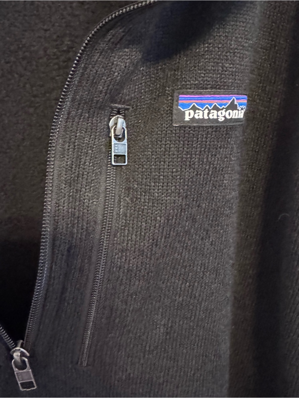 Patagonia Men’s Black Half-Zip Fleece Pullover